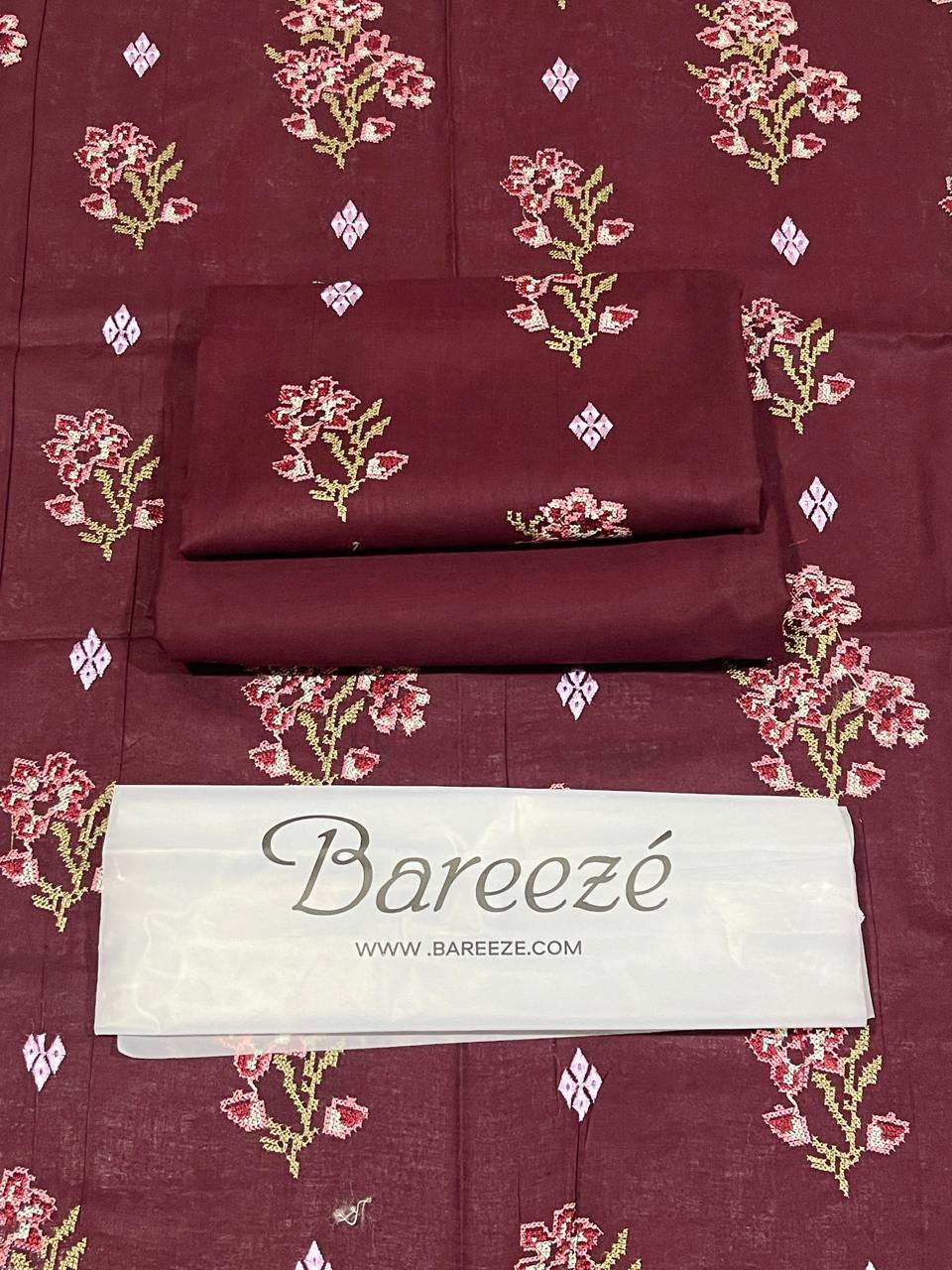 Bareeze Lawn 2pc Embroidered (7) Bareeze Lawn 2pc Embroidered